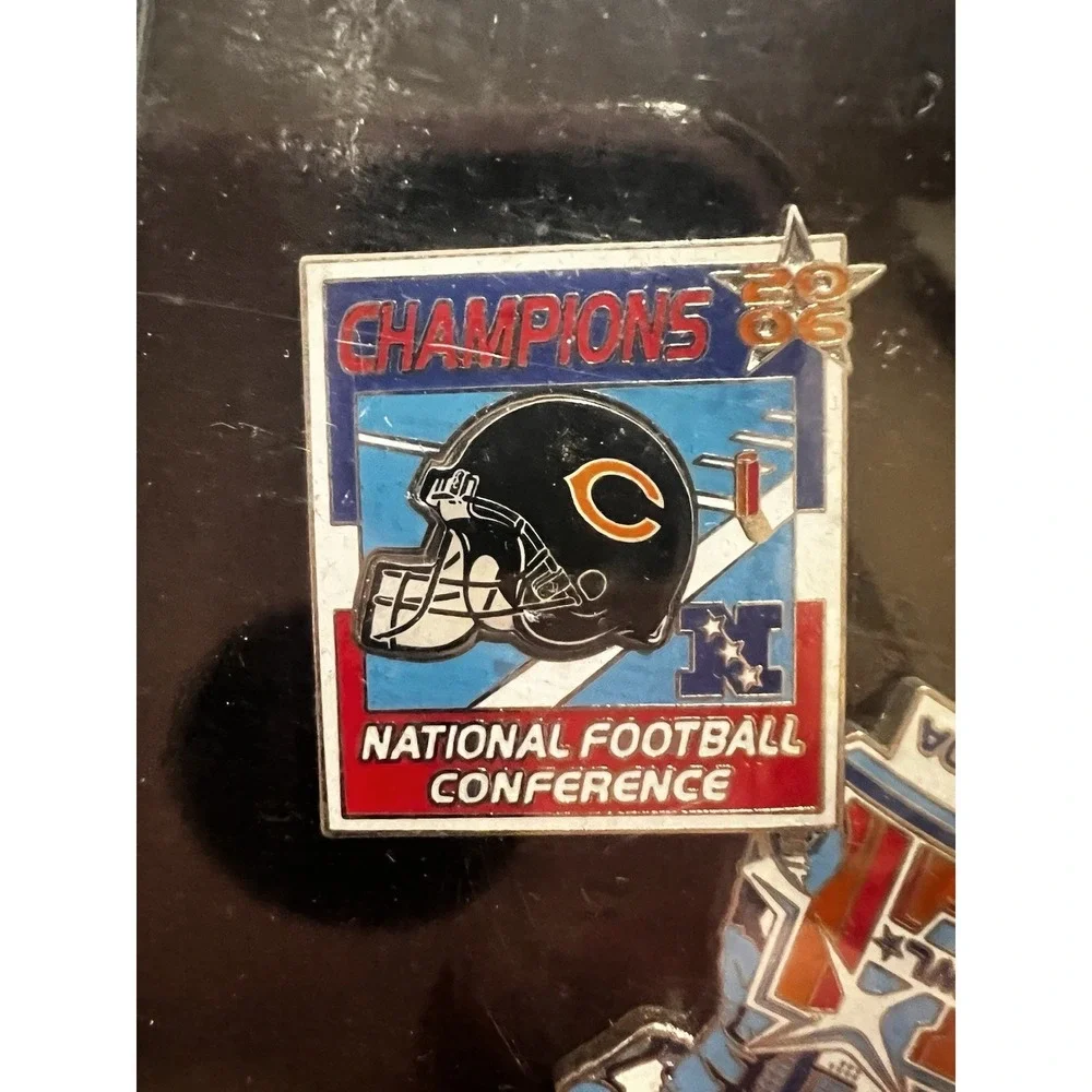 NFL Colts & Bears Super Bowl XLI Commemorative Pin Set, 3245/5000 Sealed Set‎